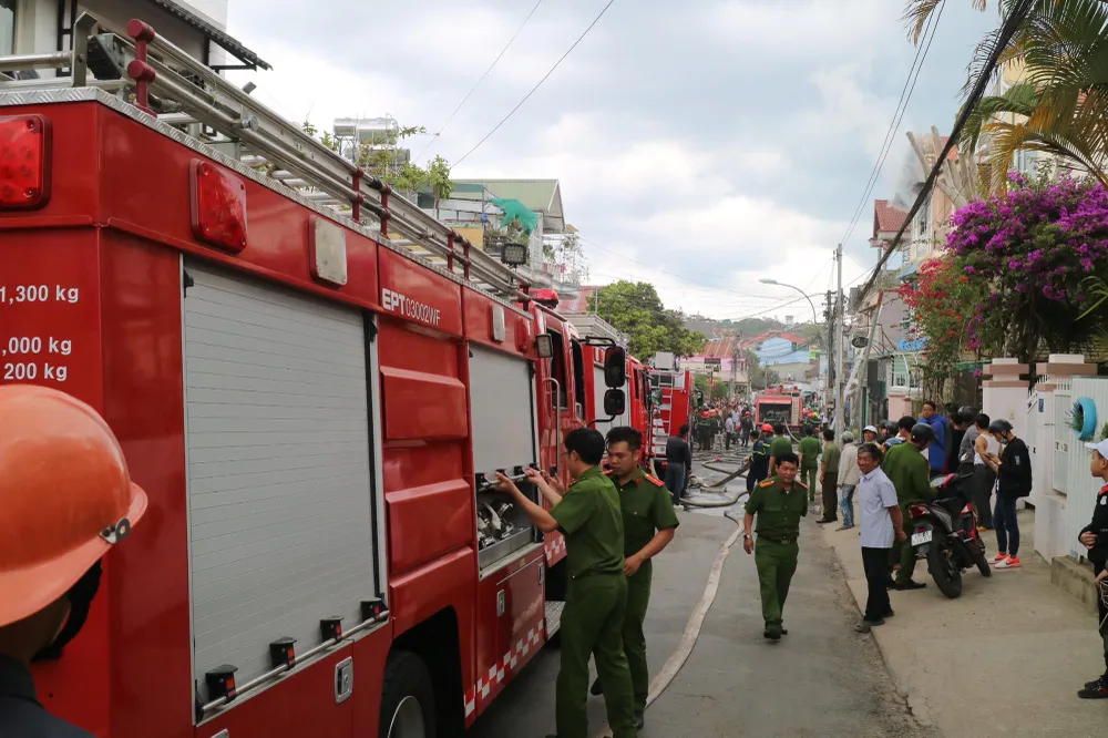 Hỏa hoạn thiêu rụi căn nhà ở trung tâm Đà Lạt ảnh 5