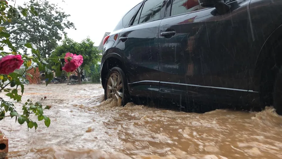 Đà Lạt mưa dữ dội kèm mưa đá, nhiều nơi ngập nặng ảnh 13