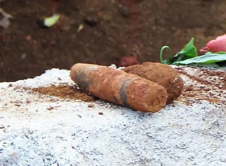 Dừng thi công trường học vì phát hiện đạn pháo ảnh 2