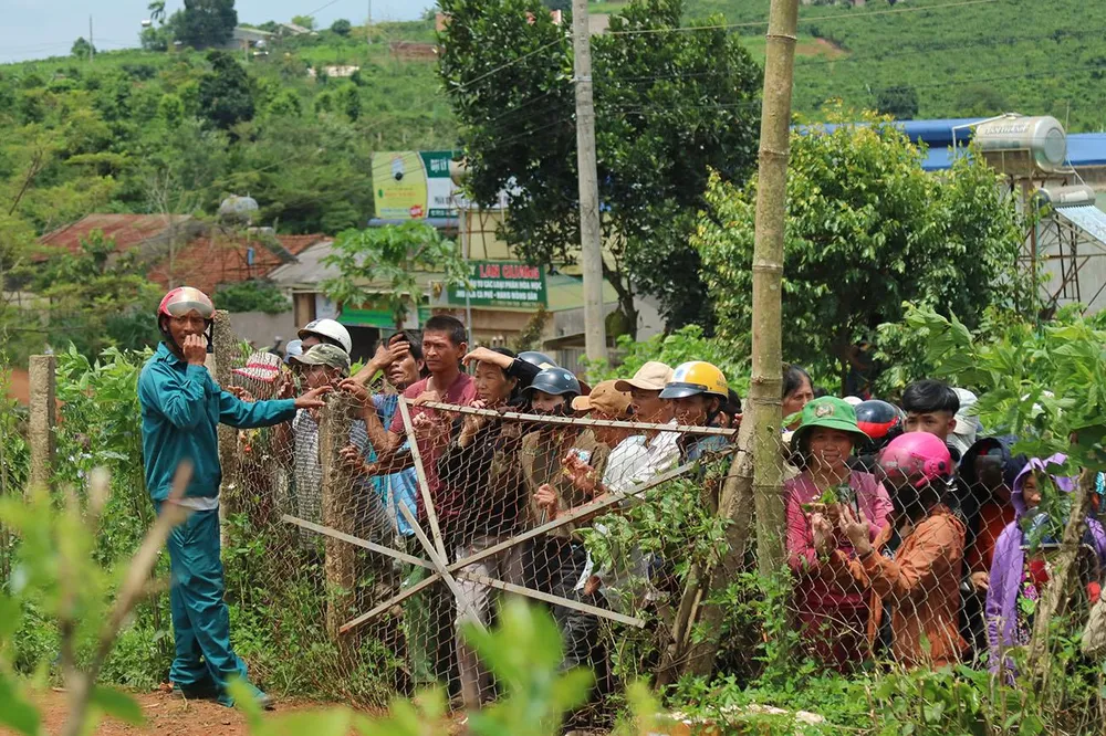 Khởi tố vụ án, khởi tố bị can giết 3 bà cháu chôn xác trong vườn ảnh 2