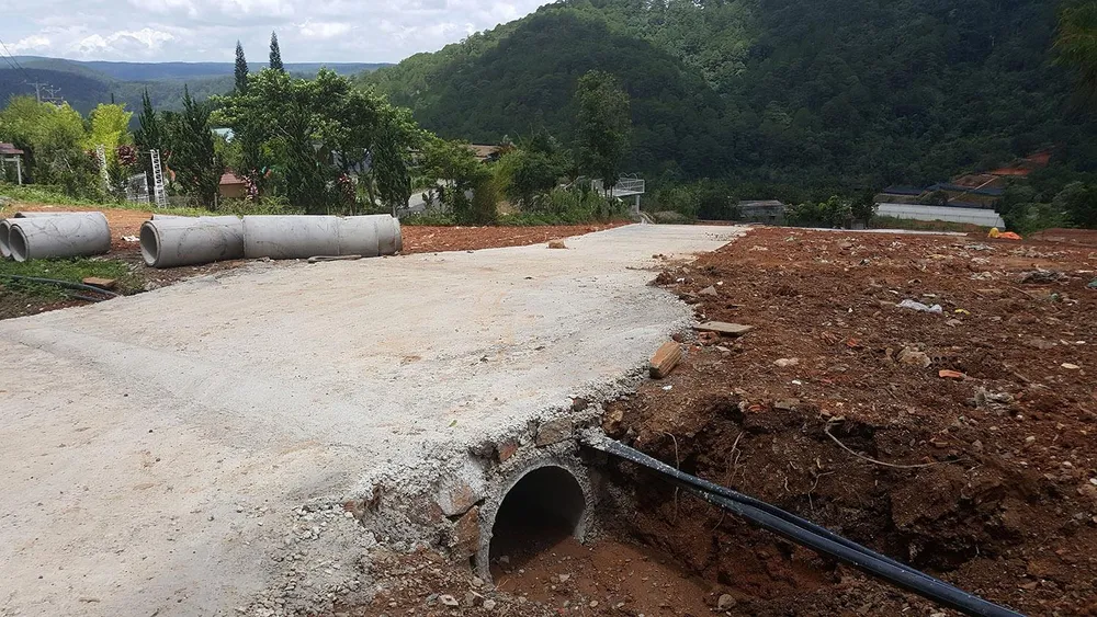 Vô tư san ủi đất, làm đường trái phép ở Đà Lạt ảnh 3