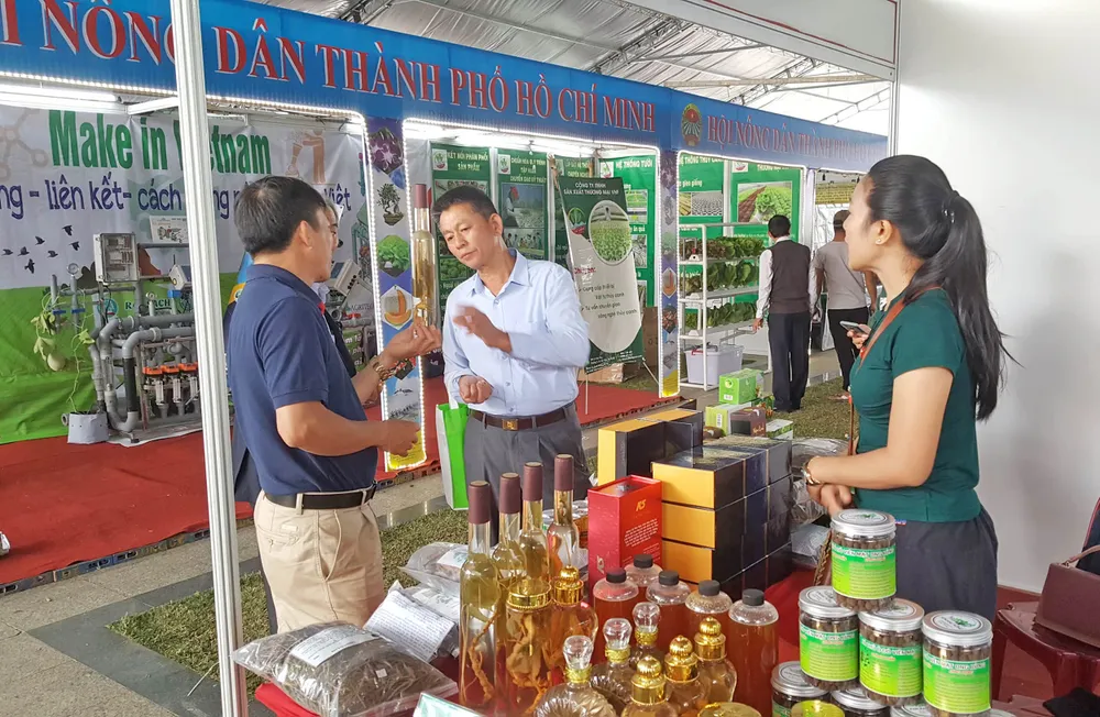 Khai mạc chương trình gặp gỡ nông dân Việt Nam – Lào – Campuchia ảnh 2