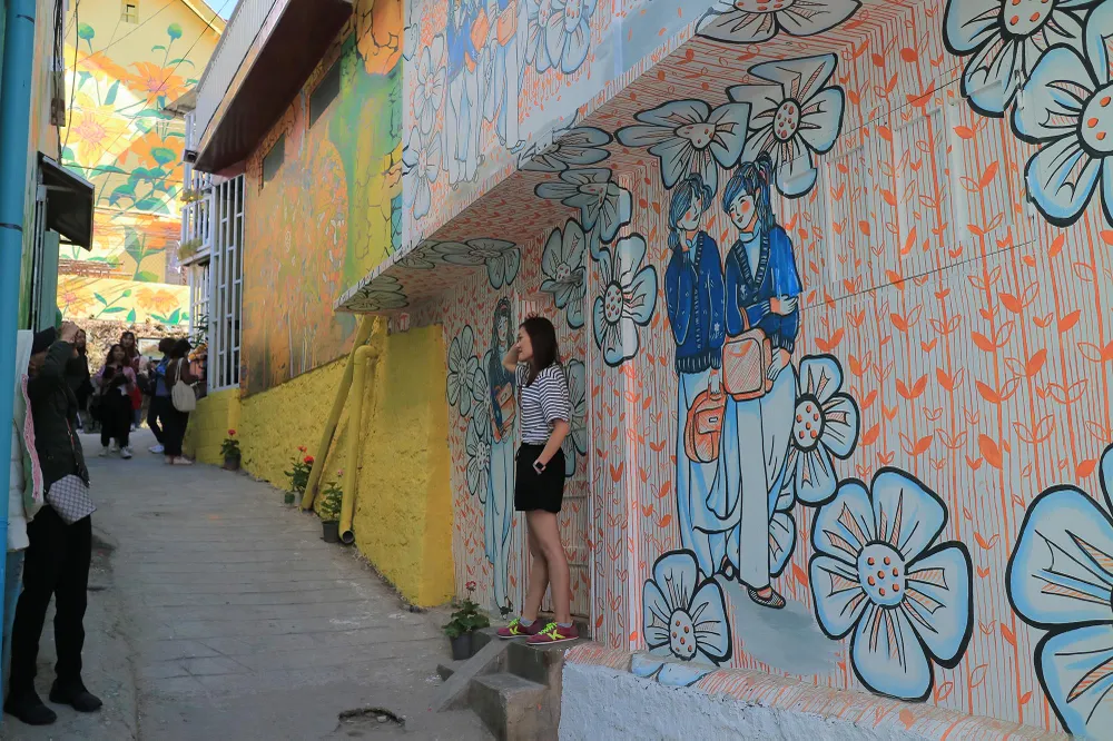 Phố nghệ thuật dốc nhà Làng – Đà Lạt thu hút du khách ảnh 6