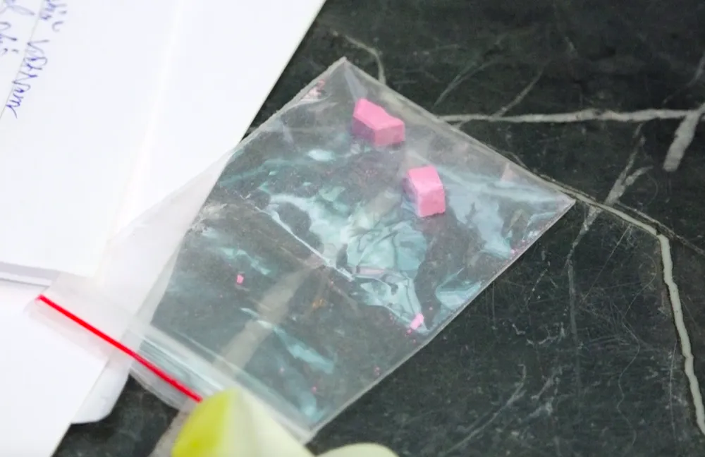 Đột kích quán bar, phát hiện gần 100 người sử dụng ma túy ảnh 6