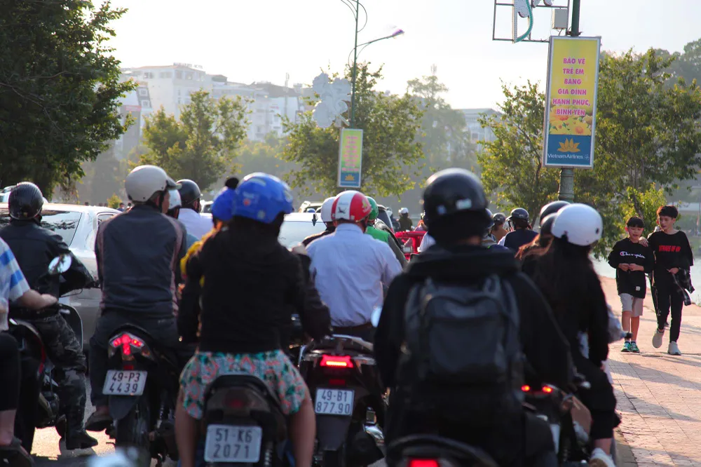 Du khách bắt đầu đổ về Đà Lạt nghỉ lễ ảnh 3