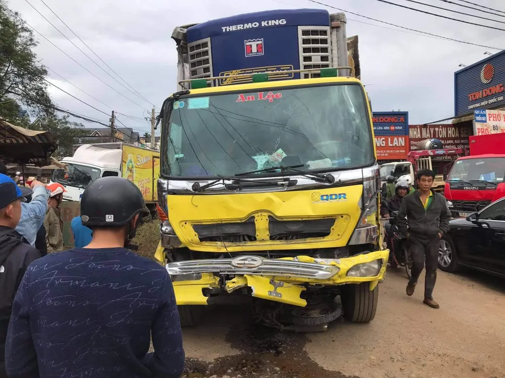 Tai nạn liên hoàn, hai phụ nữ tử vong tại chỗ  ảnh 1