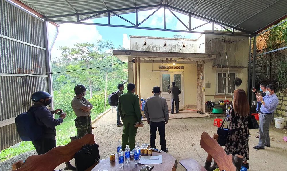 Xử lý nhóm người lạ xâm nhập nhà dân bất hợp pháp giữa mùa dịch ảnh 1