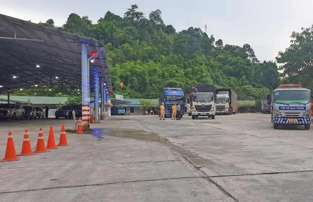 Tài xế vận chuyển hàng hóa không phải cách ly 21 ngày khi từ TPHCM về Lâm Đồng ảnh 1