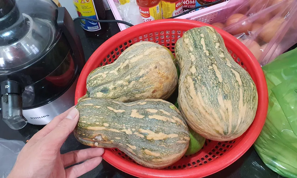 Người dân Đà Lạt “lo” mua đồ dự trữ ảnh 2