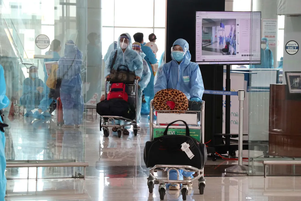 251 phụ nữ mang thai được đón về Lâm Đồng ảnh 6