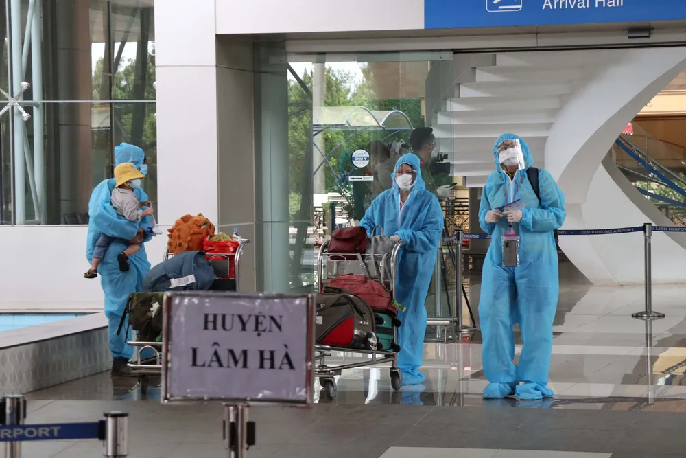 251 phụ nữ mang thai được đón về Lâm Đồng ảnh 9