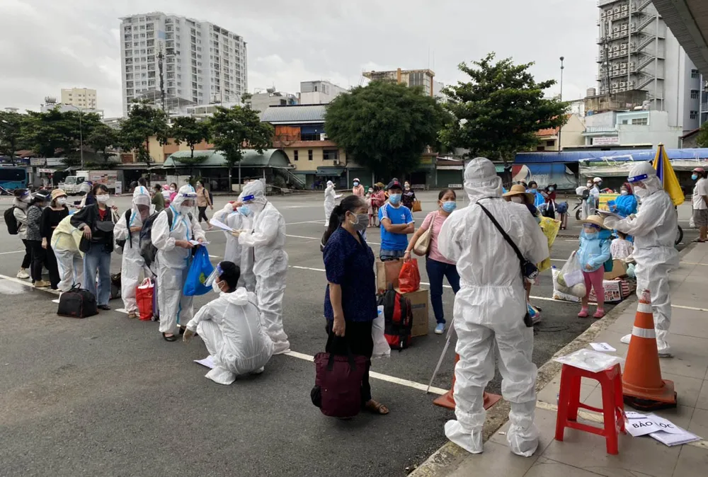 Lâm Đồng tổ chức đón hơn 3.100 người dân về địa phương ảnh 2