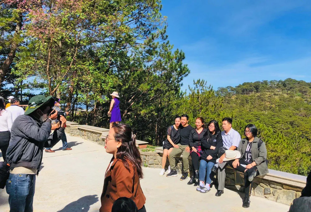 Hết tết, Đà Lạt vẫn đông khách ảnh 3