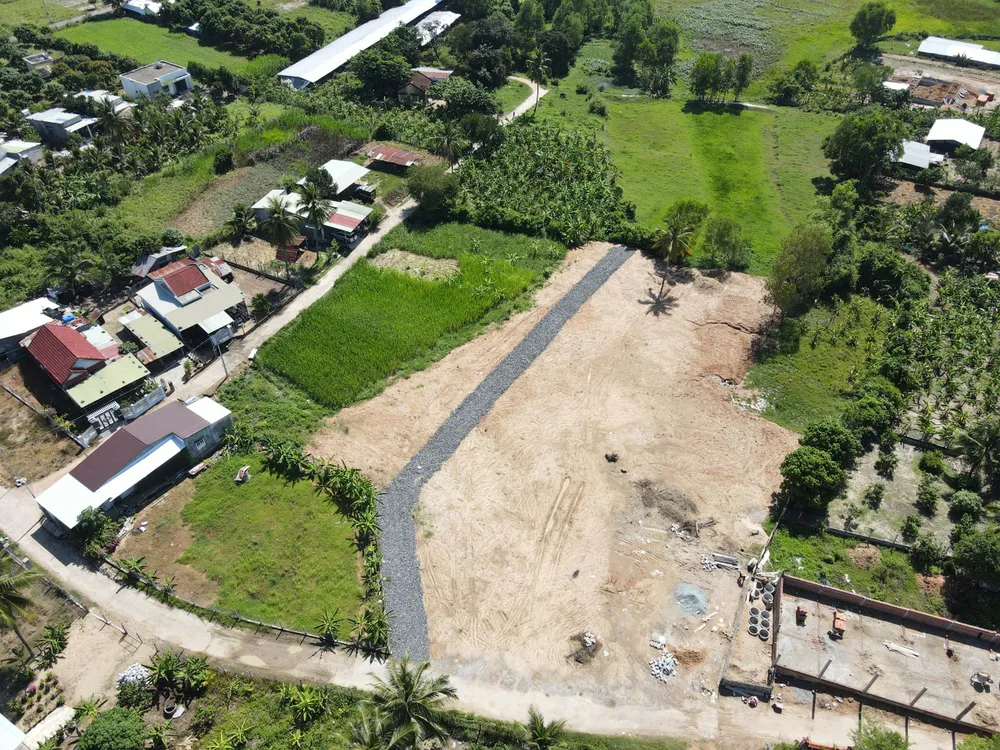 Đến lượt tỉnh Khánh Hòa tạm dừng tiếp nhận hiến đất làm đường ảnh 1