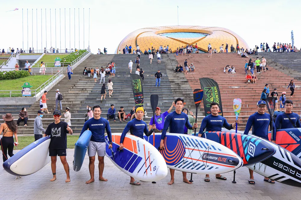 Đà Lạt: Lần đầu tổ chức giải đua ván chèo đứng trên hồ Xuân Hương ảnh 5