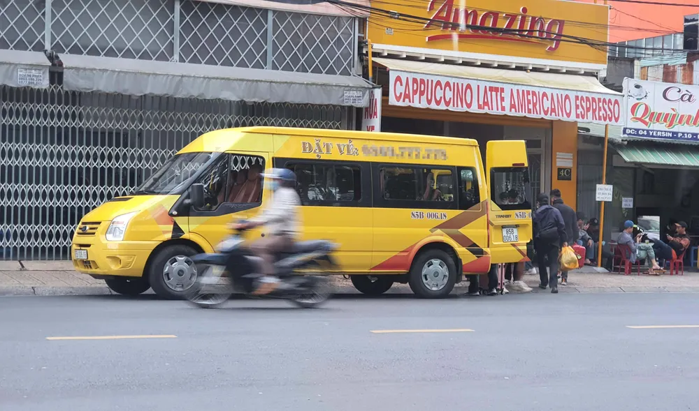 Nhiều nhà xe hoạt động trá hình ngay giữa trung tâm Đà Lạt ảnh 1