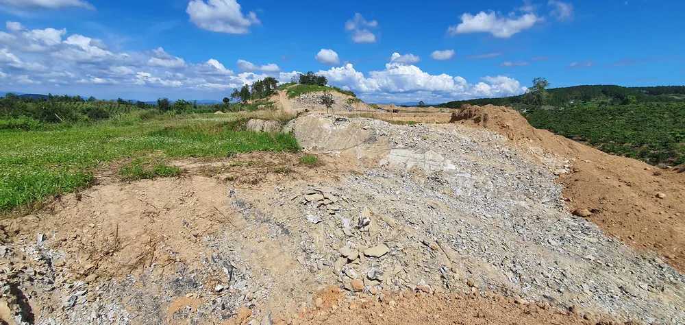 Đất rừng bị san ủi tan nát ở Đại Ninh ảnh 2