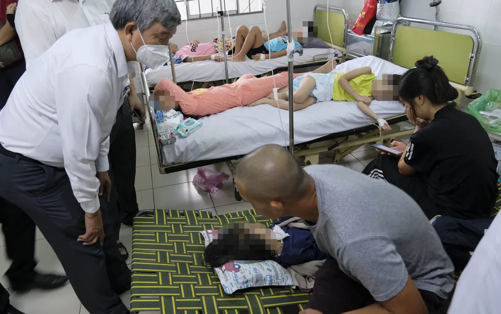 Vụ ngộ độc tại Trường Ischool Nha Trang: Phát hiện loại vi khuẩn sinh độc tố trong thức ăn ảnh 1