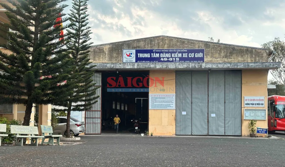 Chiều 6-4, Trung tâm Đăng kiểm xe cơ giới Lâm Đồng vẫn chưa hoạt động trở lại. Ảnh: Đ.K Chiều 6-4, Trung tâm Đăng kiểm xe cơ giới Lâm Đồng vẫn chưa hoạt động trở lại. Ảnh: Đ.K
