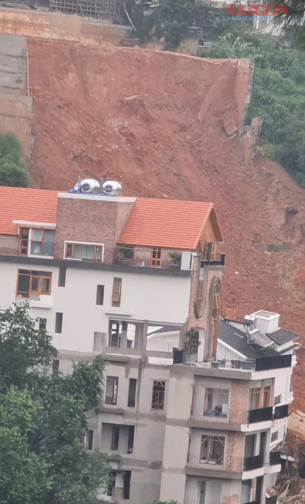 Hiện trường vụ sạt lở