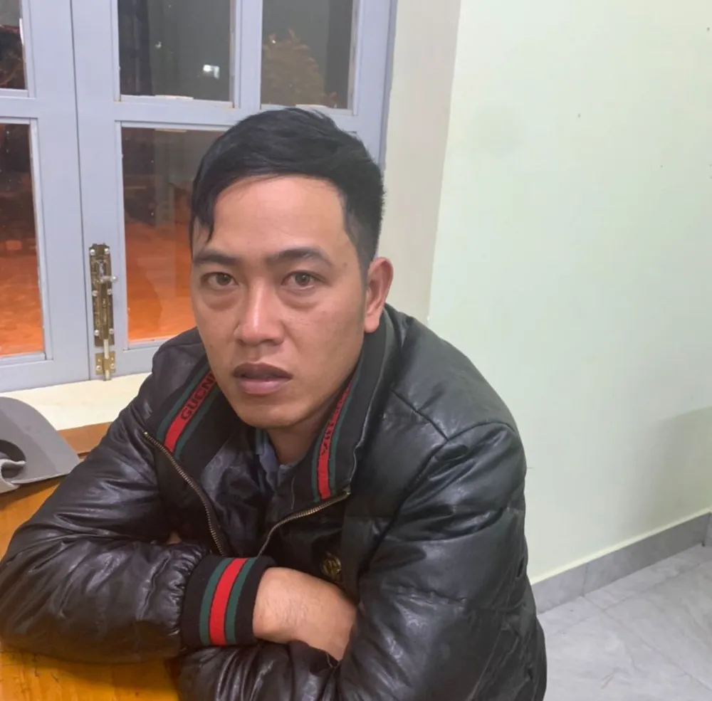 Nguyễn Văn Tiến tại cơ quan công an. Ảnh: Cơ quan công an cung cấp