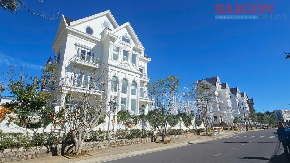 Dự án Khu biệt thự Đà Lạt Five Star Happy Valley trên đường Nguyễn Du, TP Đà Lạt. Ảnh: ĐOÀN KIÊN