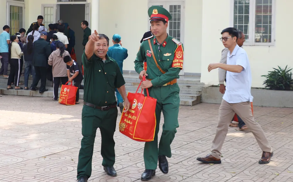 Tang qua Dak Wil6.JPG