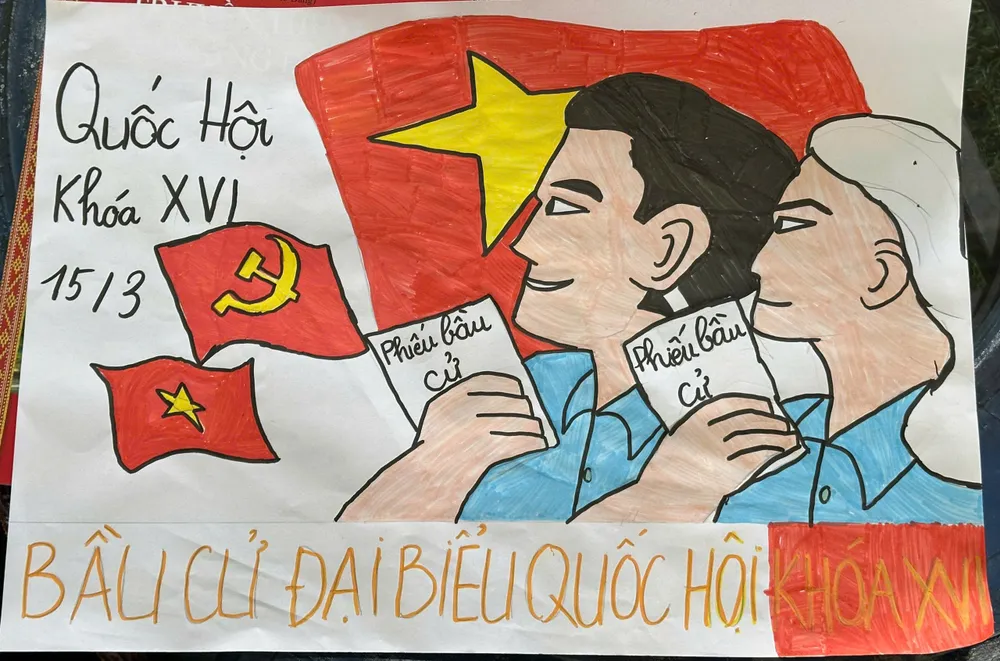 Những bức tranh do các em học sinh vẽ.jpg