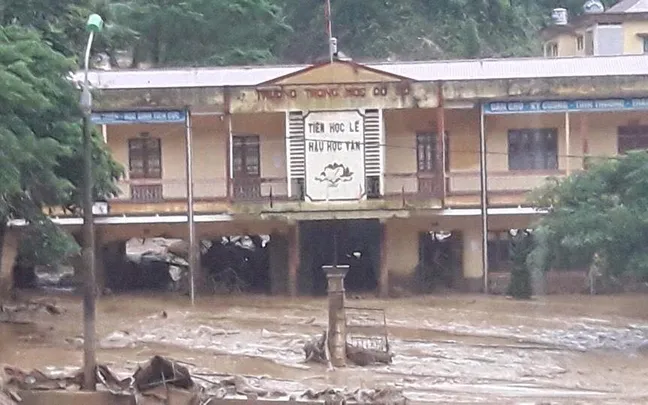 Ít nhất 20 người chết, mất tích do lũ quét ở các tỉnh phía Bắc  ảnh 4