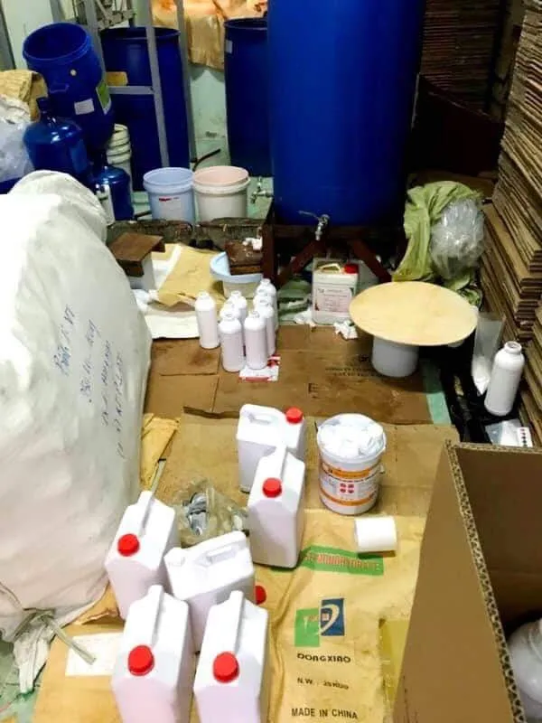 Phát hiện mỹ phẩm, thuốc thú y giả danh ảnh 1