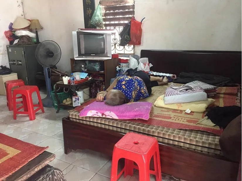 Trao 500 triệu đồng cho thân nhân chị lao công bị xe đâm thiệt mạng ảnh 2