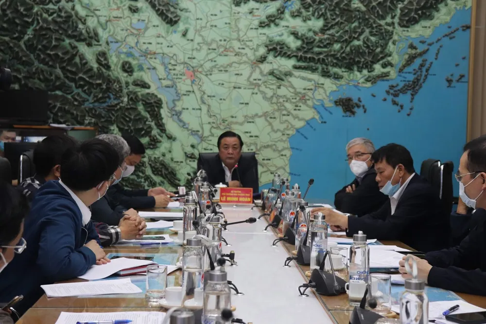 Đến sáng nay 1-12, có 10 người chết và mất tích vì mưa lũ ảnh 3