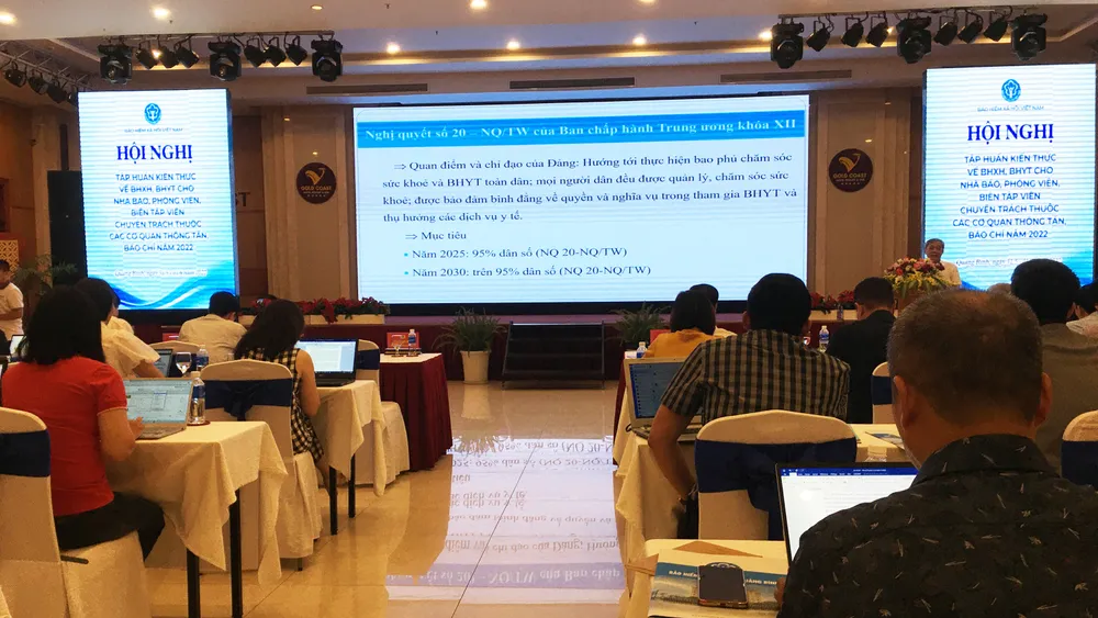 Giảm tỷ lệ chi trả từ tiền túi để người dân tham gia BHYT ảnh 1