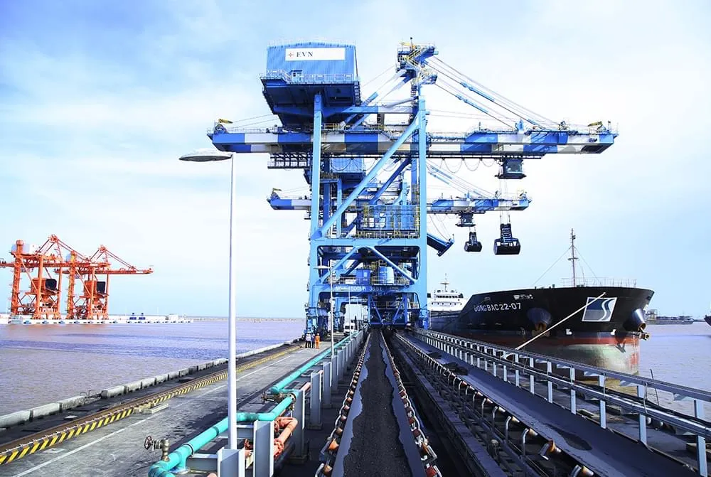 Cảng vận chuyển than cung ứng cho các nhà máy nhiệt điện