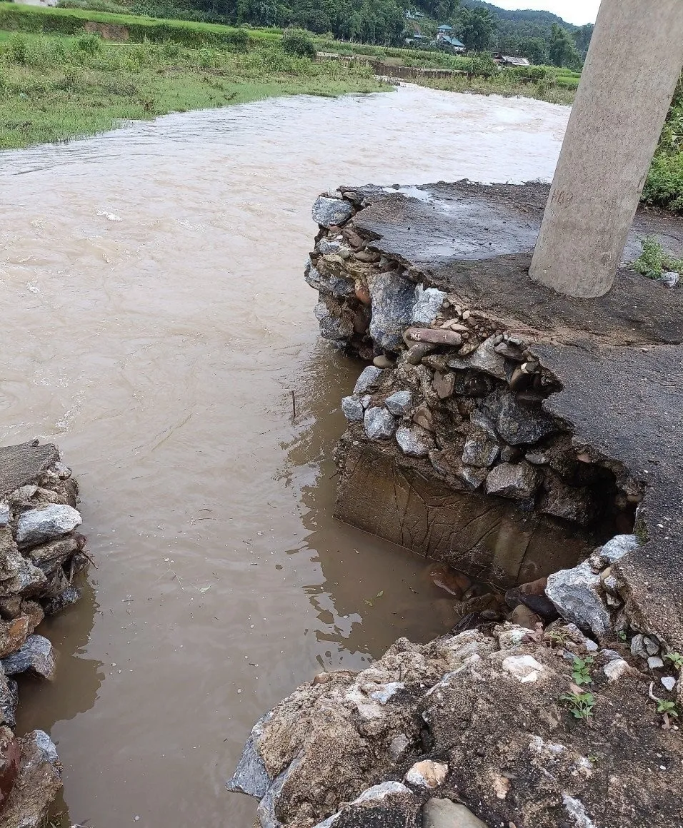 Móng cột điện tại Lai Châu sạt lở đe dọa an toàn