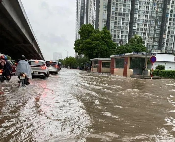Mưa ngập ở Hà Nội ngày 28-9 được coi là trận mưa lớn nhất từ đầu năm 2023 đến nay