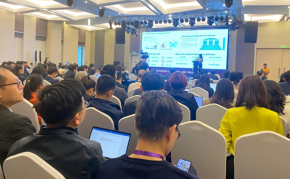 Quang cảnh diễn đàn. Ảnh: VĂN PHÚC Quang cảnh diễn đàn. Ảnh: VĂN PHÚC