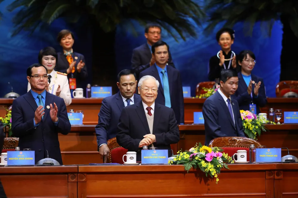 Tổng Bí thư Nguyễn Phú Trọng tham dự Đoàn Chủ tịch điều hành Đại hội XIII Công đoàn Việt Nam. Ảnh: QUANG PHÚC