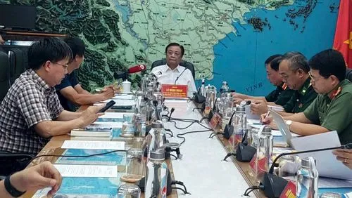 Bộ trưởng Bộ NN-PTNT Lê Minh Hoan chủ trì cuộc họp ứng phó bão số 3, chiều 4-9