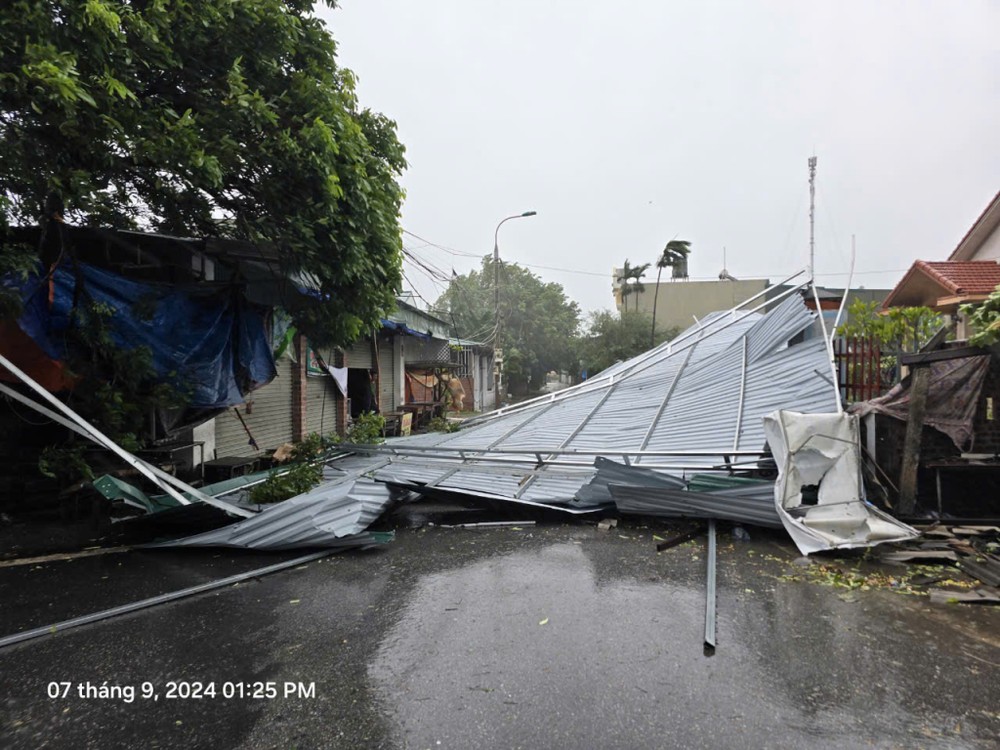 Typhoon Yagi makes landfall in Quang Ninh, Hai Phong ảnh 9