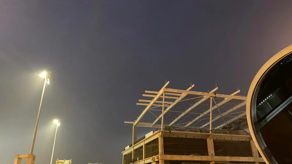 Hà Nội rét sâu, chỉ còn 15-16 độ C, sương mù buổi sớm. Ảnh: VĂN PHÚC