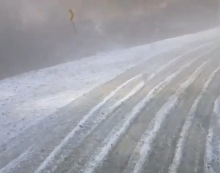 Điện Biên xuất hiện mưa đá sau nhiều tháng khô hạn