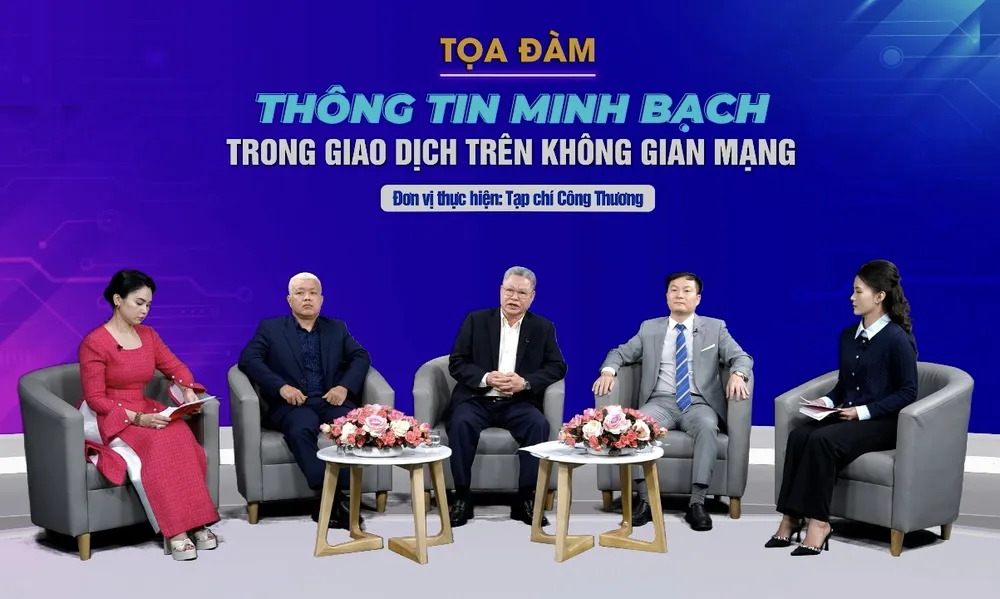 0 trung canh 2.jpeg