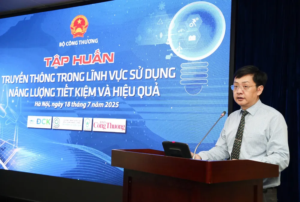 Phó Cục trưởng Cục Đổi mới sáng tạo, Chuyển đổi xanh và Khuyến công Đặng Hải Dũng phát biểu