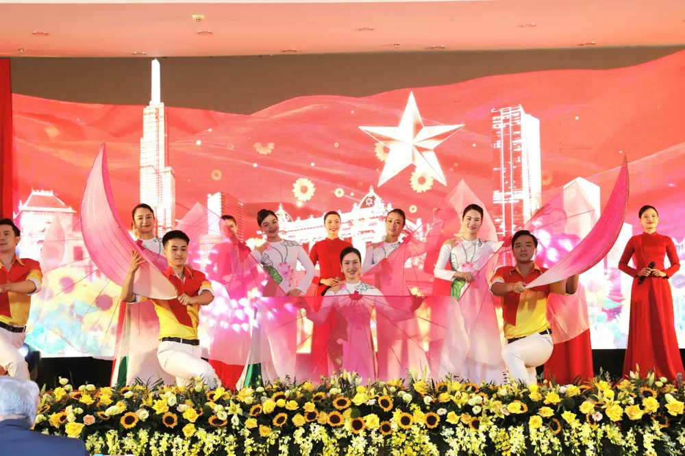 Chương trình văn nghệ chào mừng đại hội