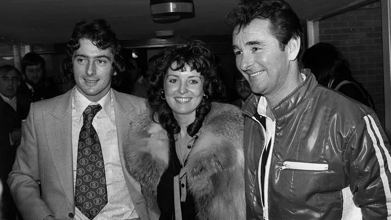 HLV Brian Clough (Phải) và Trevor Francis