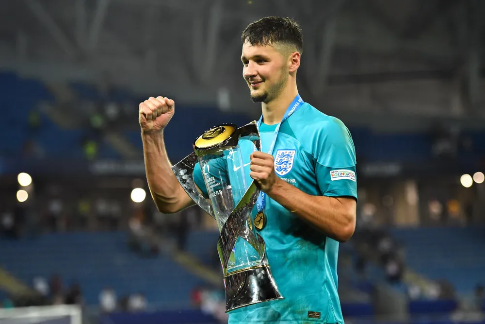 James Traford trong màu áo U21 Anh