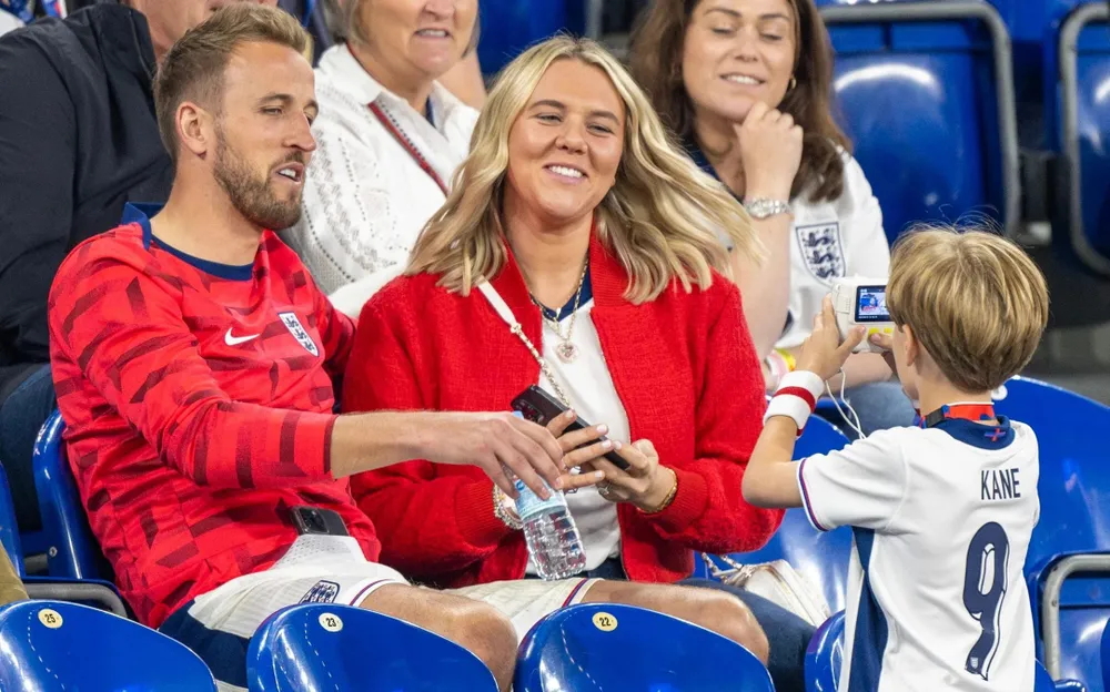 Harry-Kane-and-wife-Kate-Goodland.jpg