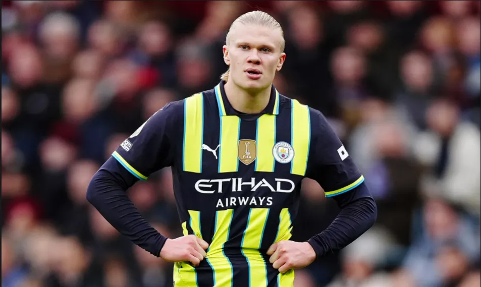 Erling Haaland có vẻ thất vọng..png