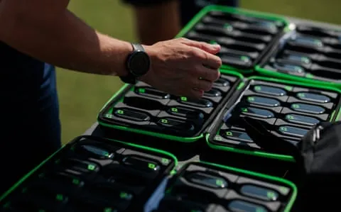 Dữ liệu GPS từ PlayerData đo lường hiệu suất và có thể truy cập qua ứng dụng. Ảnh: Phil Greig